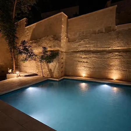 מלון Cava Urban Relais & Pool לצ'ה