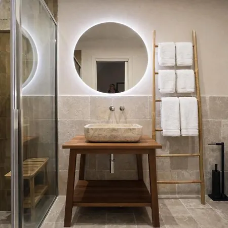 Cava Urban Relais & Pool