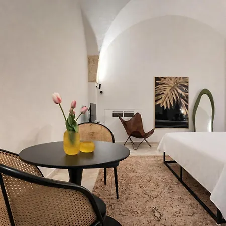 Cava Urban Relais & Pool Lecce
