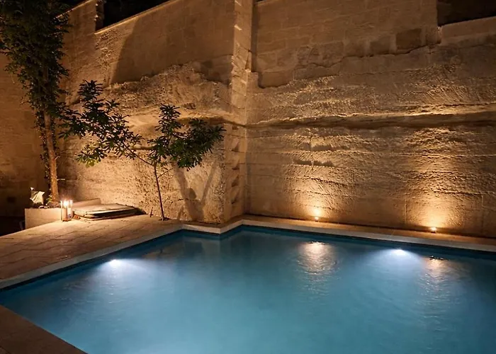 מלון Cava Urban Relais & Pool לצ'ה