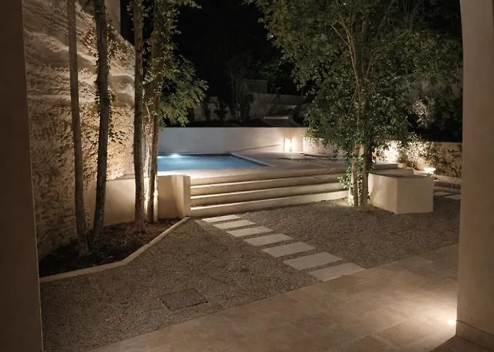 מלון Cava Urban Relais & Pool