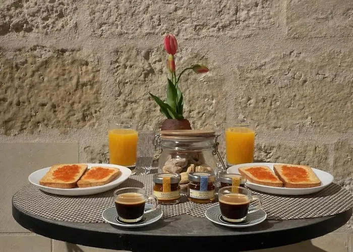 Cava Urban Relais & Pool Hotel