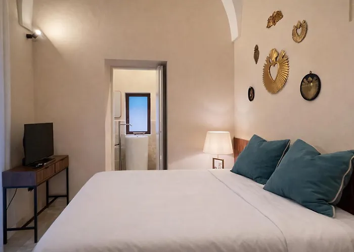 Cava Urban Relais & Pool * Lecce