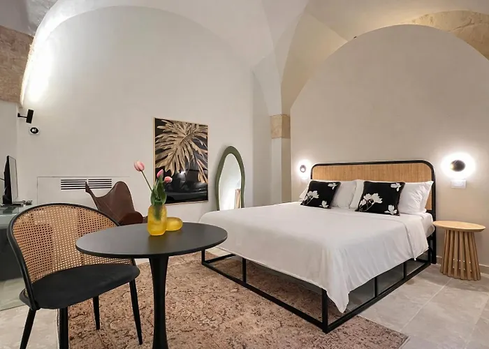 Hotel Cava Urban Relais & Pool *