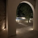 Cava Urban Relais & Pool Szálloda Lecce