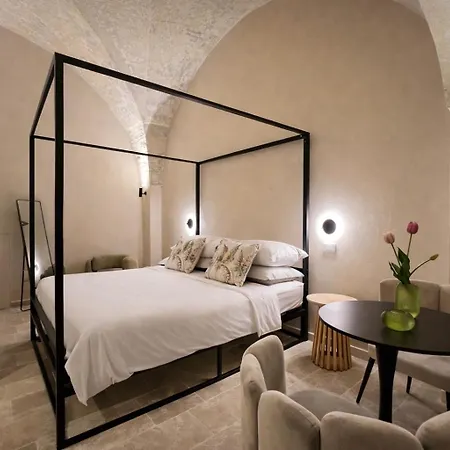 Hotel Cava Urban Relais & Pool