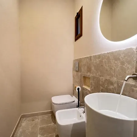 Cava Urban Relais & Pool Szálloda